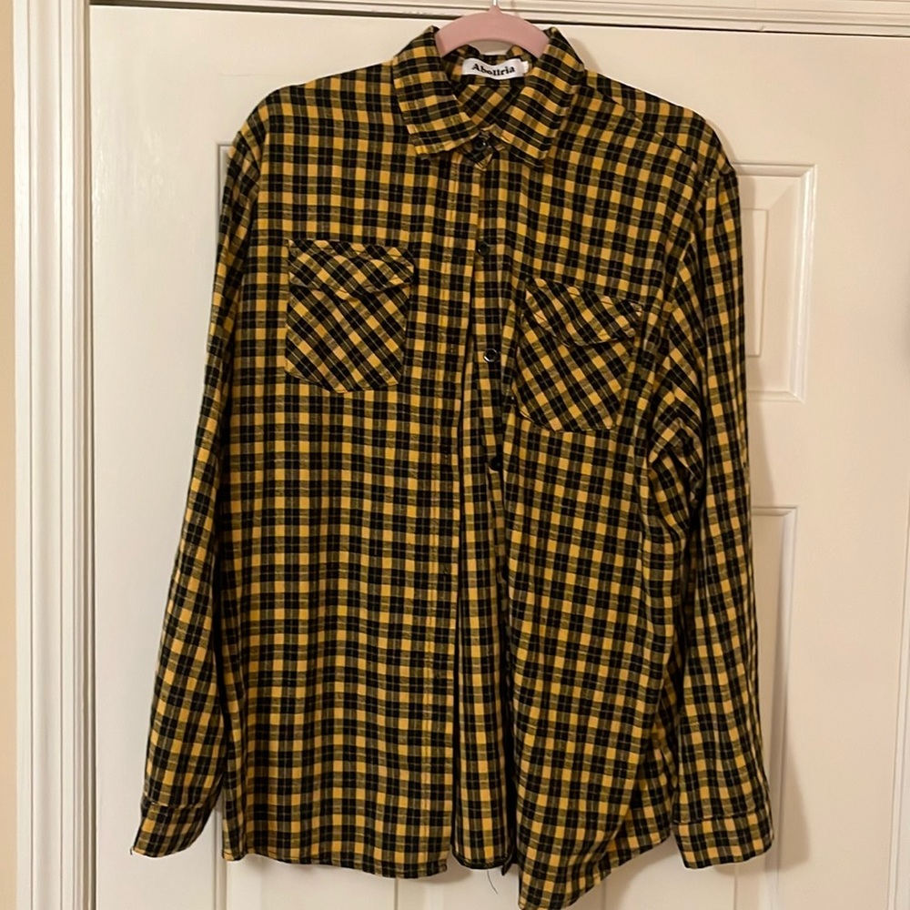 XXL button up flannel by Abollria